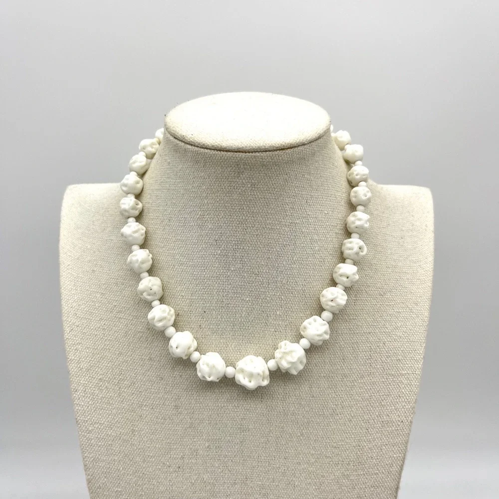 Vintage Carved White Bead‎ Necklace 14 Inch Graduated Gothic Statement